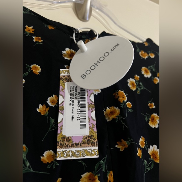 Plus Ruffle Hem Floral Mini Dress - Picture 2 of 9